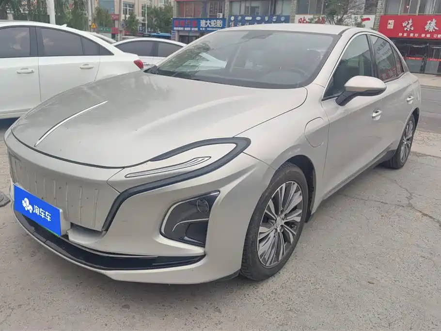 Hongqi Hongqi E-QM5 2022