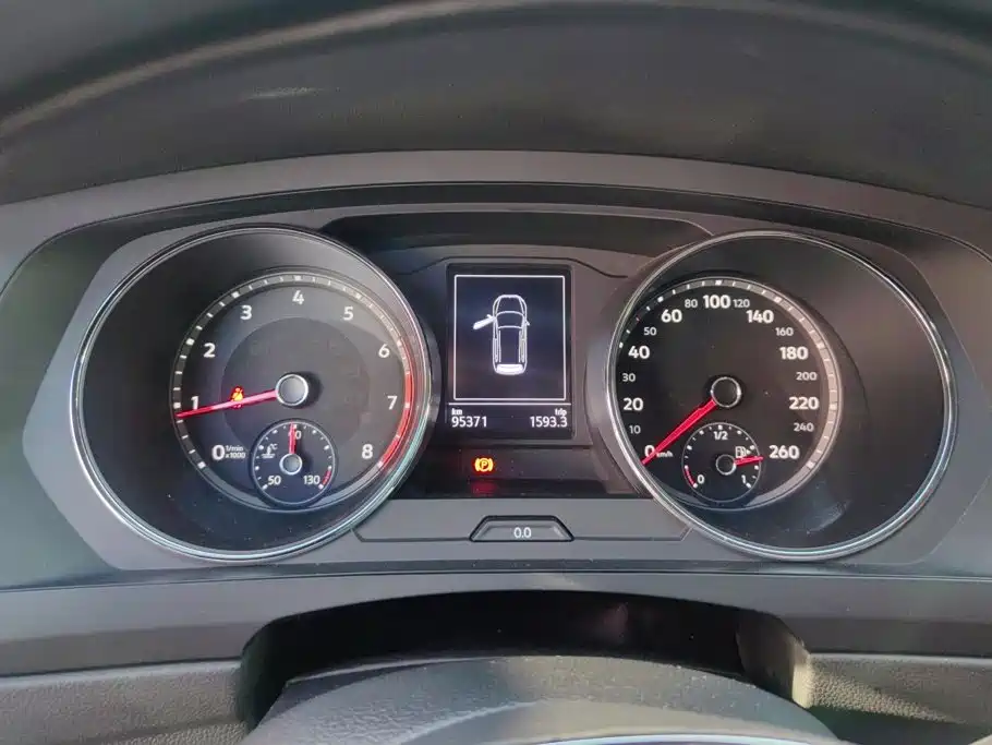 Volkswagen Tiguan L — миниатюра 14