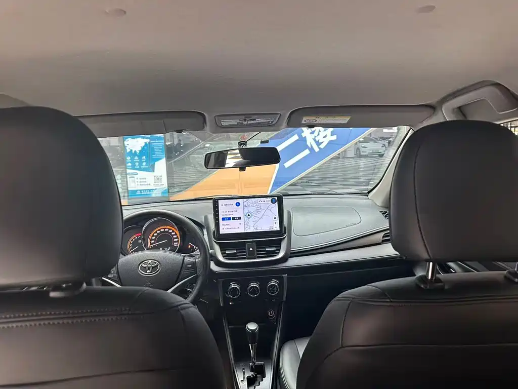 Toyota Yaris L — миниатюра 13