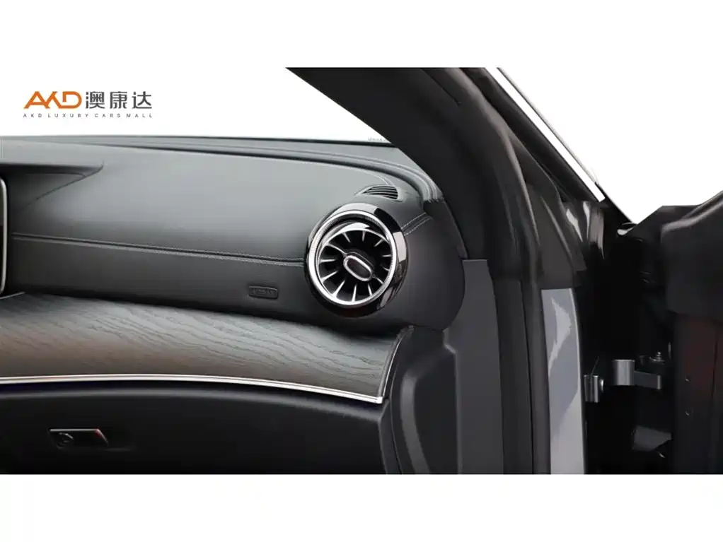 Mercedes-Benz E-Class (Import) — миниатюра 9