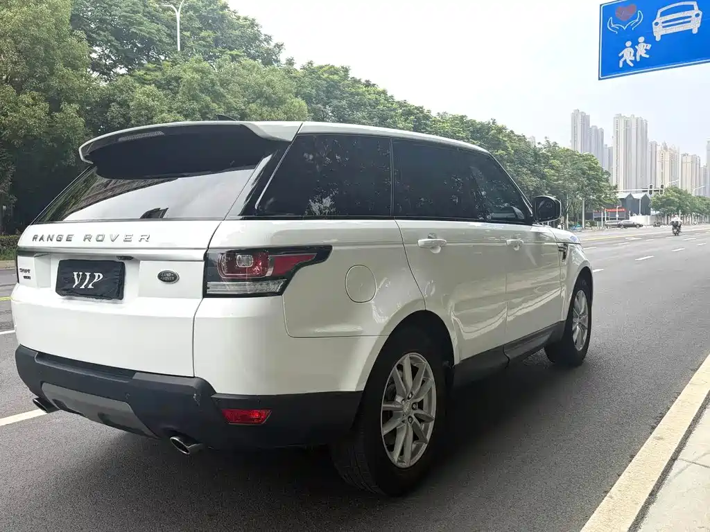 Land Rover Sport — миниатюра 7