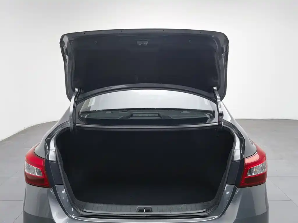 Nissan Sylphy — миниатюра 16