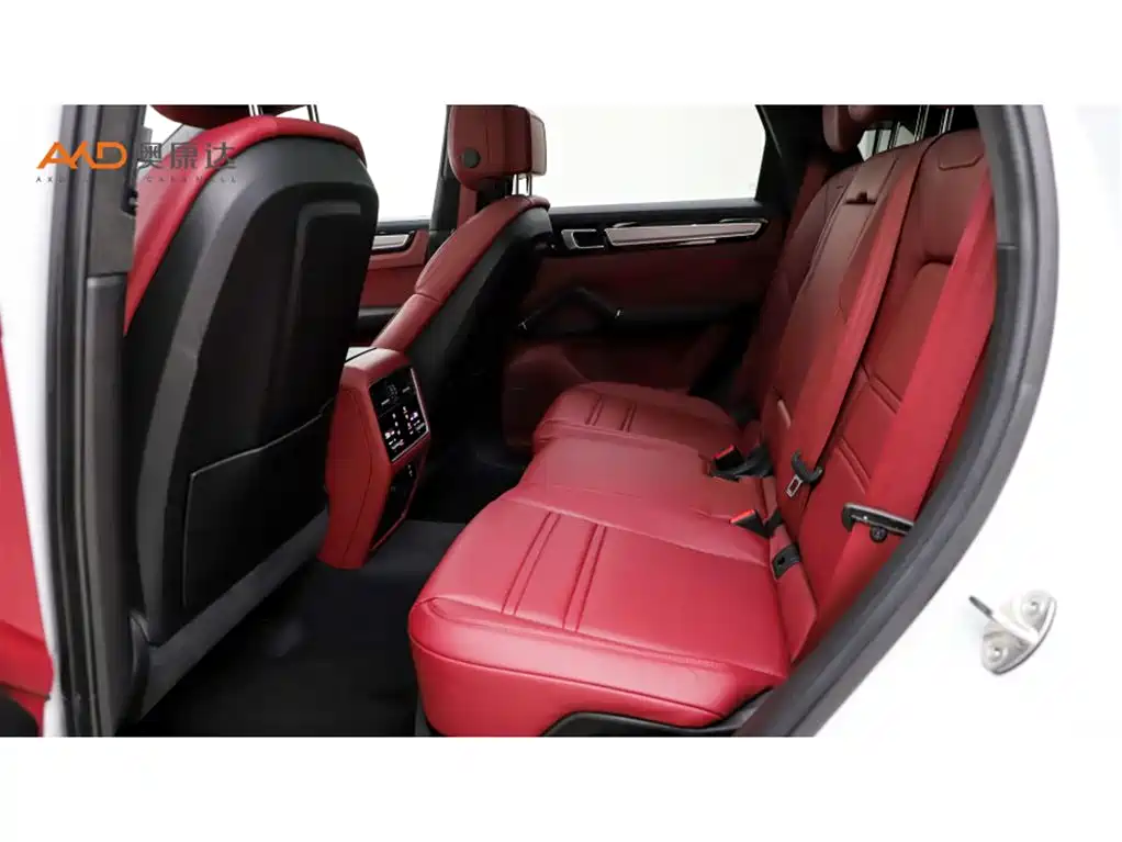 Porsche Cayenne — миниатюра 7