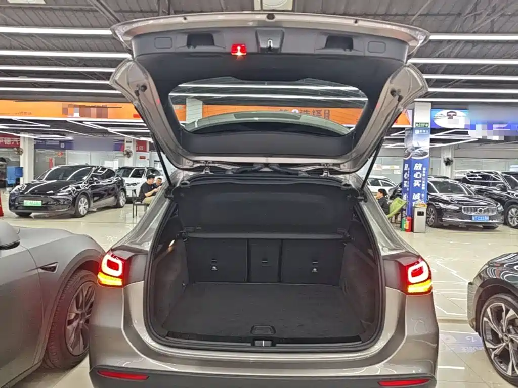 Mercedes-Benz GLA — миниатюра 19