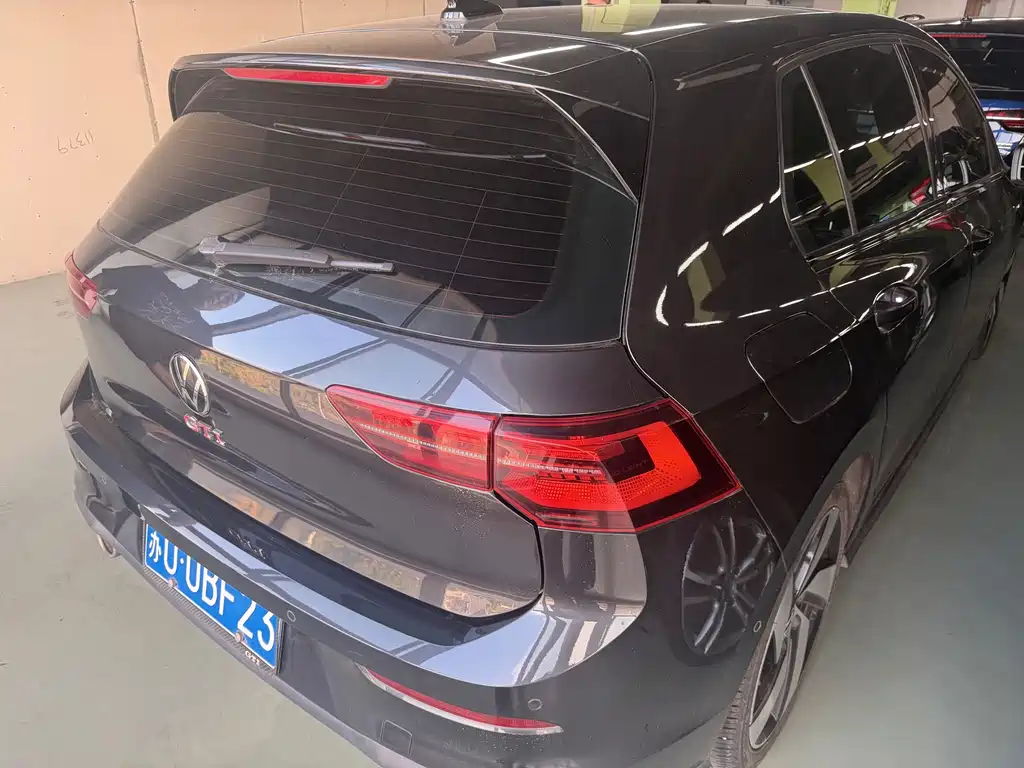 Volkswagen Golf GTI — миниатюра 7