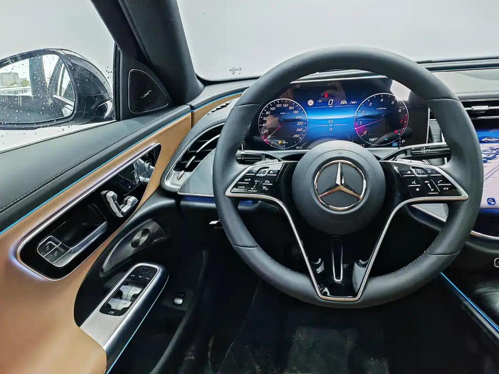 Mercedes-Benz E-Class (Import) — миниатюра 9