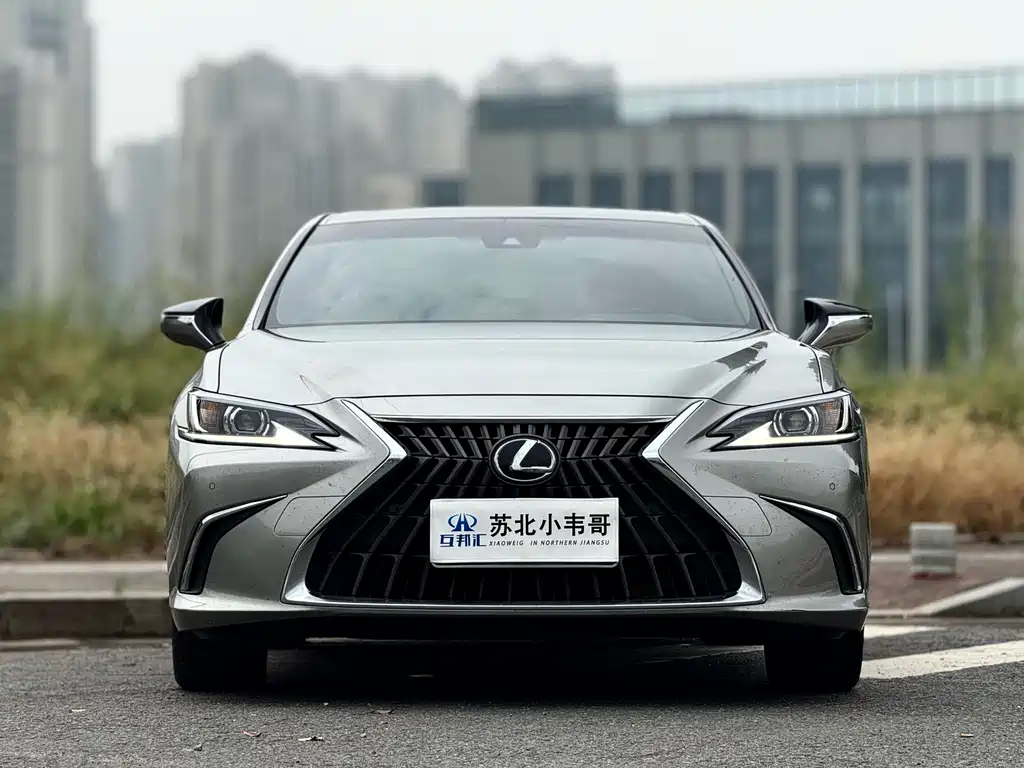 Lexus ES — миниатюра 2