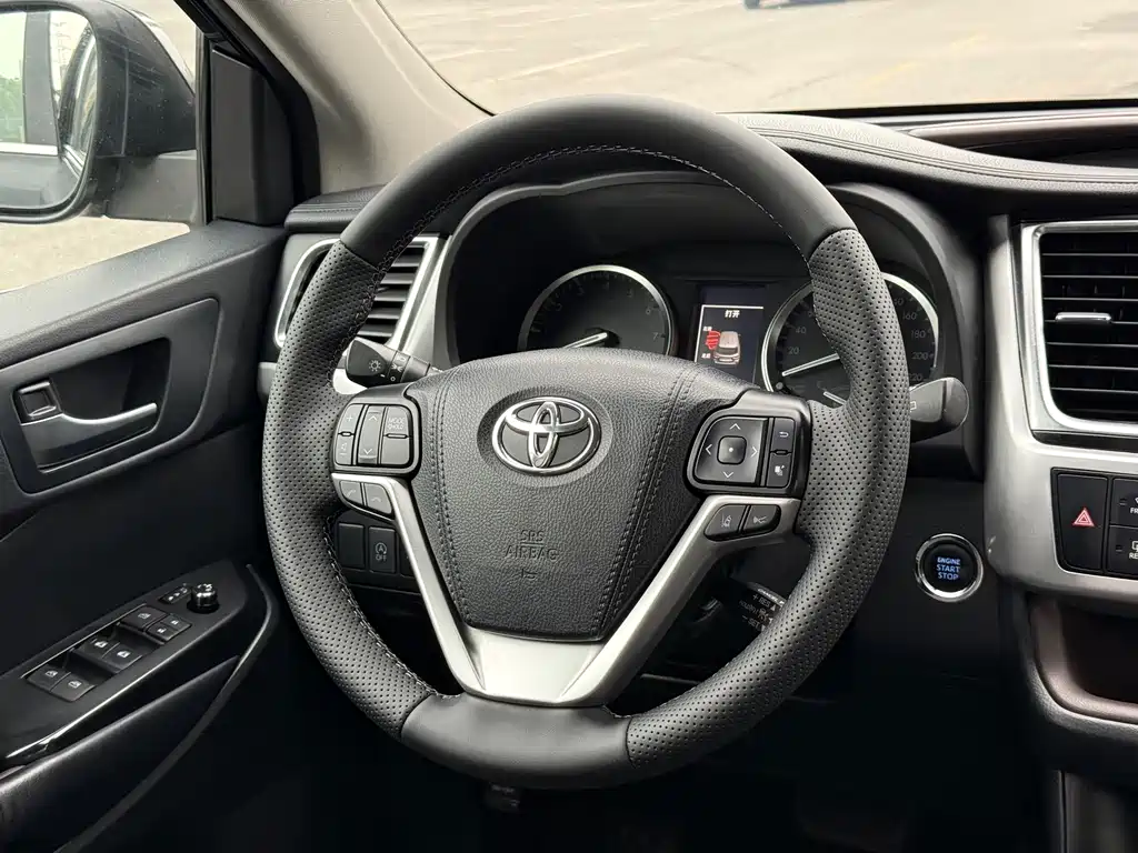 Toyota Highlander — миниатюра 8