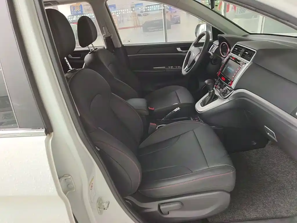 Haval M6 — миниатюра 25