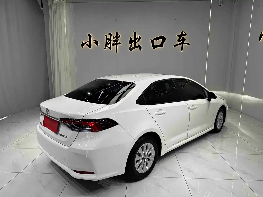 Toyota Corolla — миниатюра 5