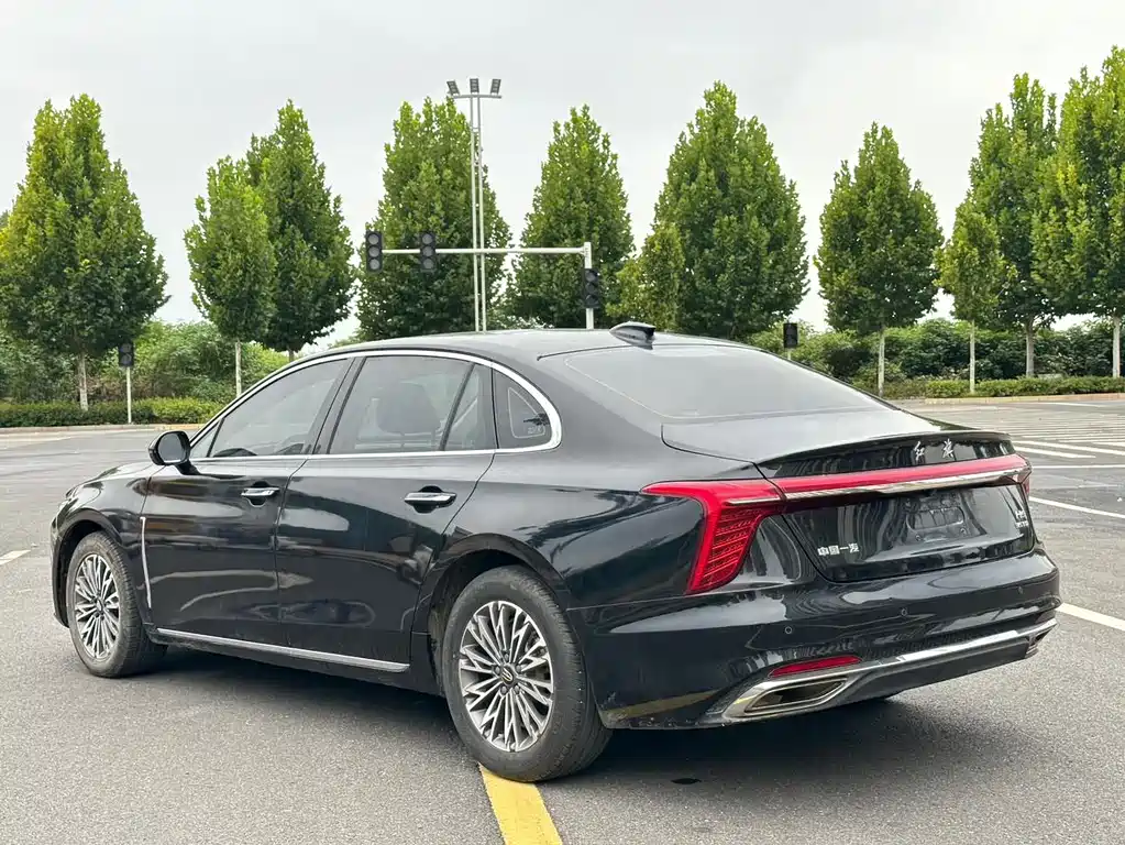 Hongqi Hongqi H5 — миниатюра 9