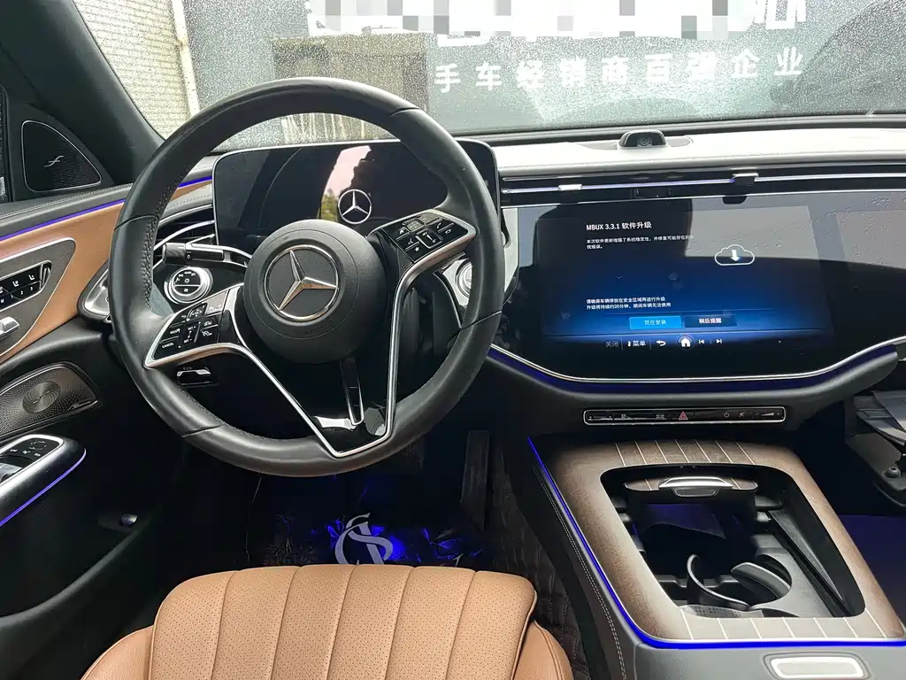 Mercedes-Benz E-Class — миниатюра 6