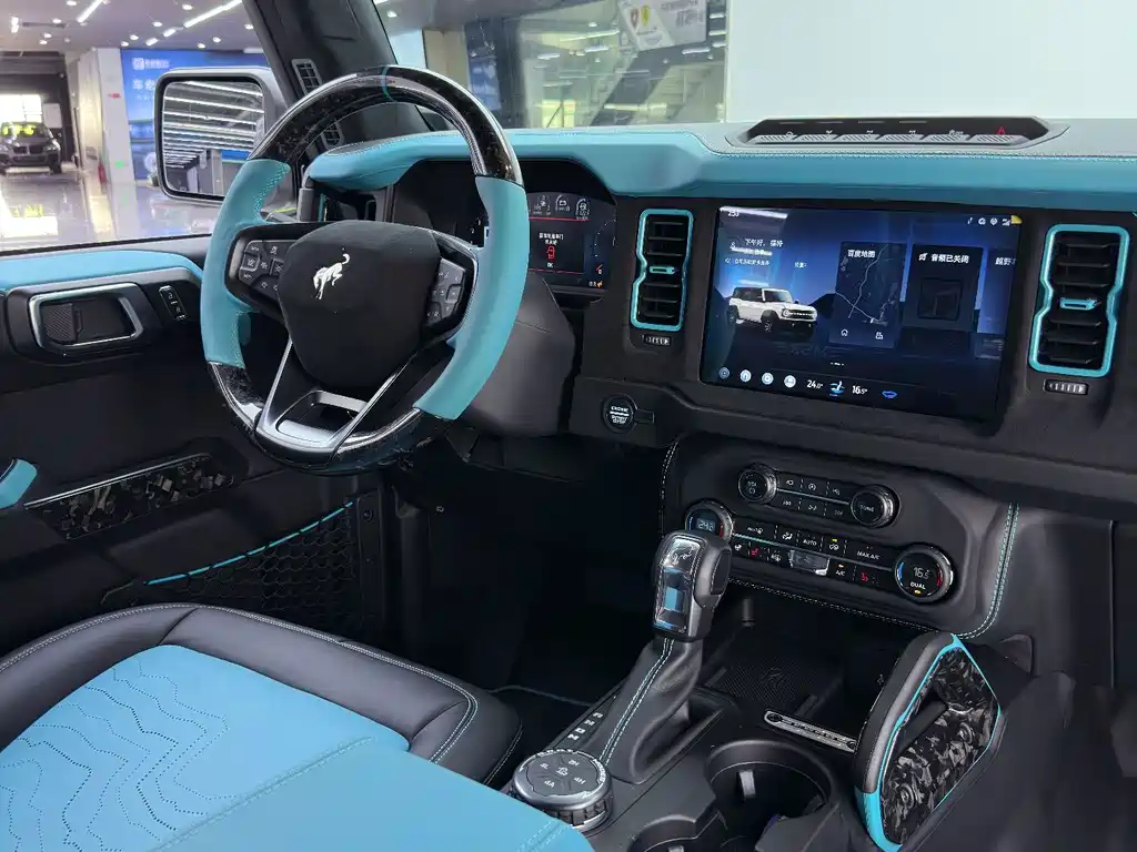 Ford Bronco — миниатюра 20