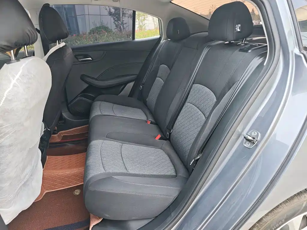 Roewe i5 — миниатюра 17
