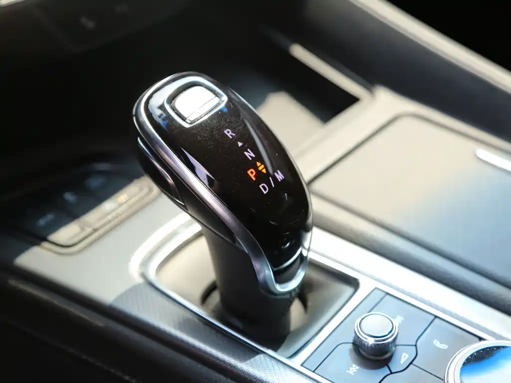 Cadillac CT5 — миниатюра 8