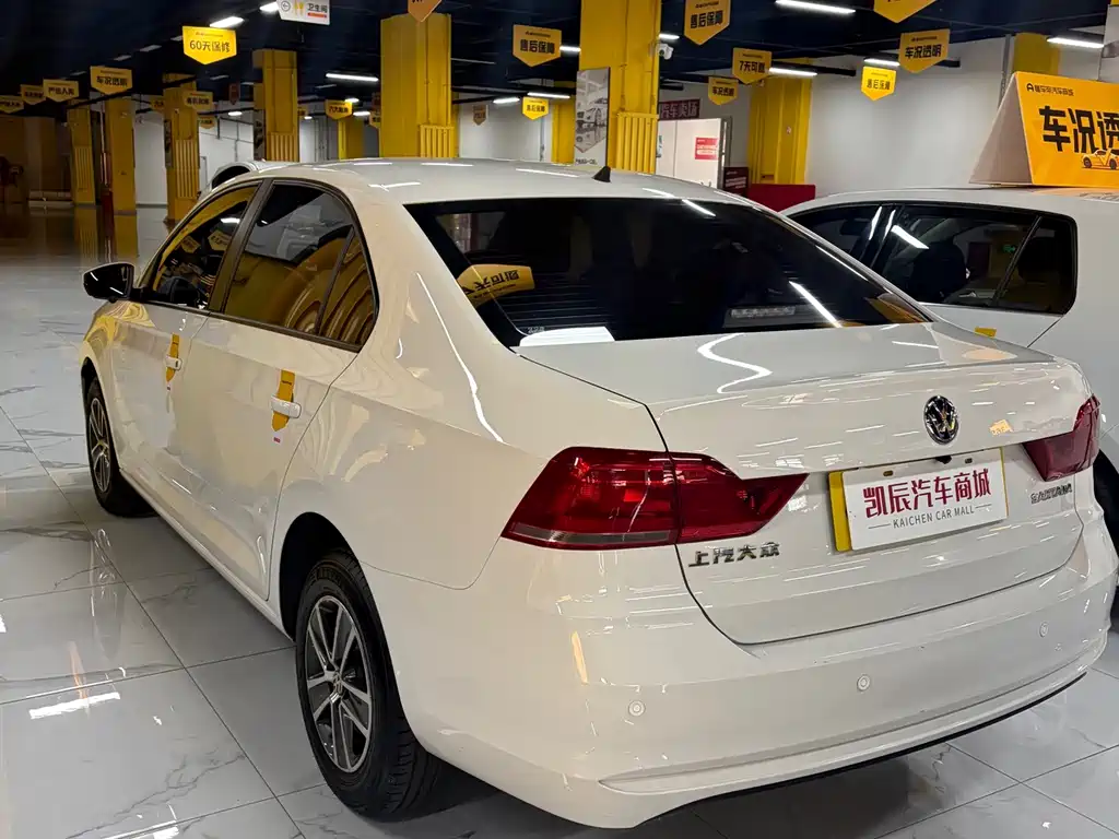 Volkswagen Santana — миниатюра 5