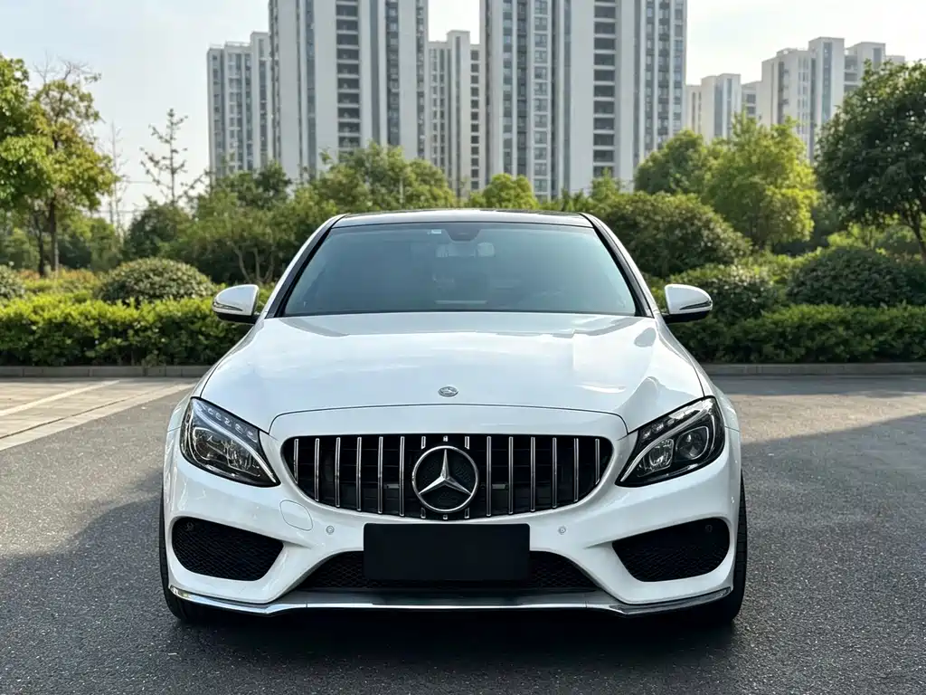 Mercedes-Benz C-Class — миниатюра 2