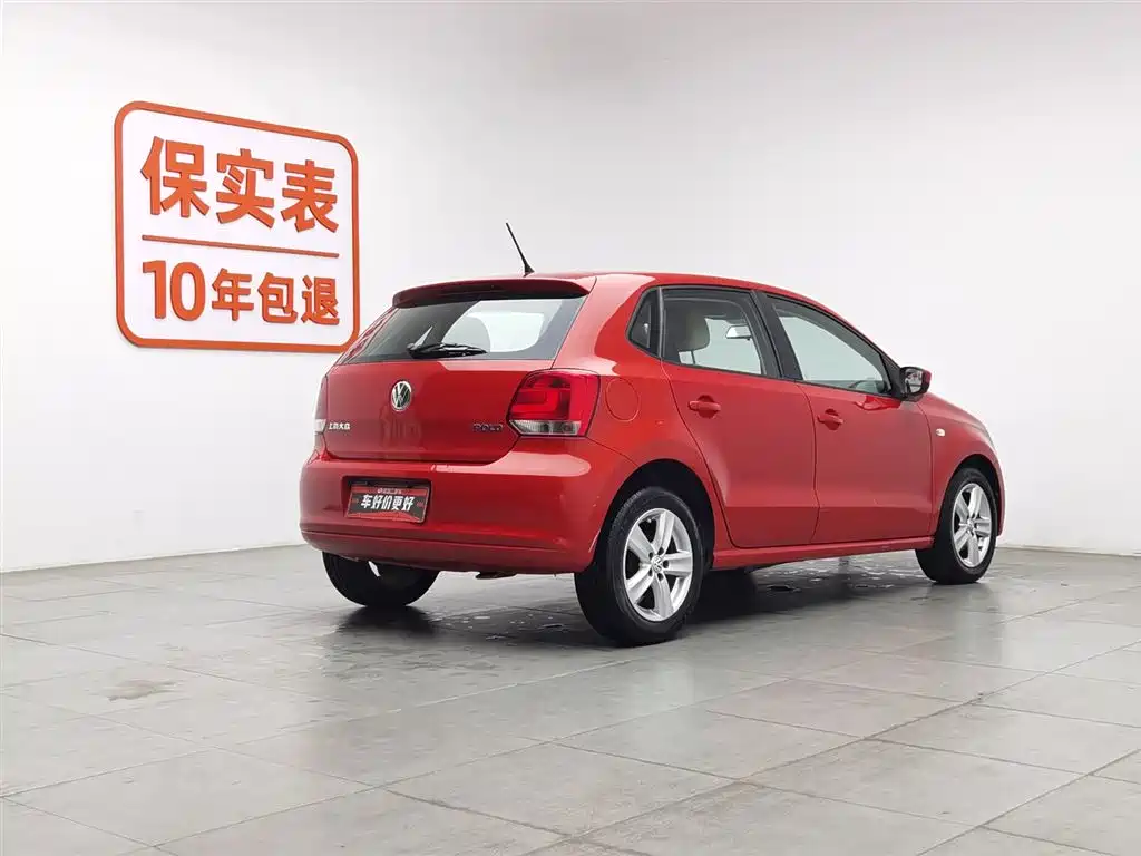 Volkswagen Polo 2011 1.4L AT
