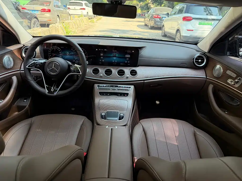Mercedes-Benz E-Class E 2023 E 300 L Luxury