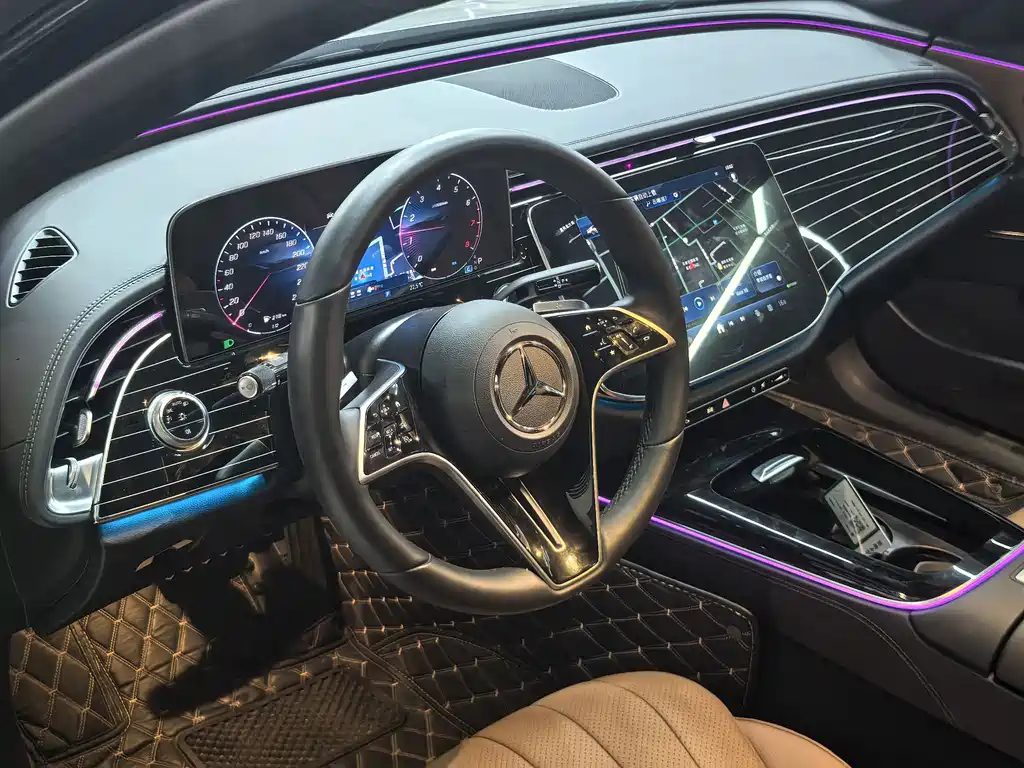 Mercedes-Benz E-Class — миниатюра 8