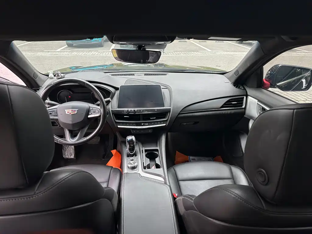 Cadillac CT5 — миниатюра 8