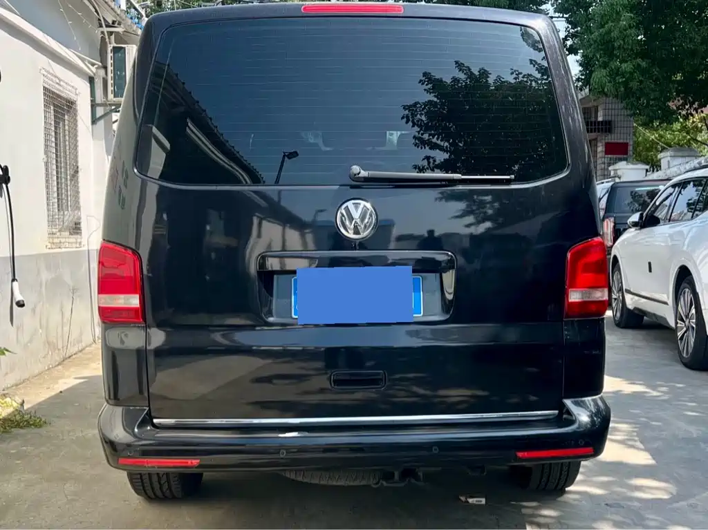 Volkswagen Multivan — миниатюра 5