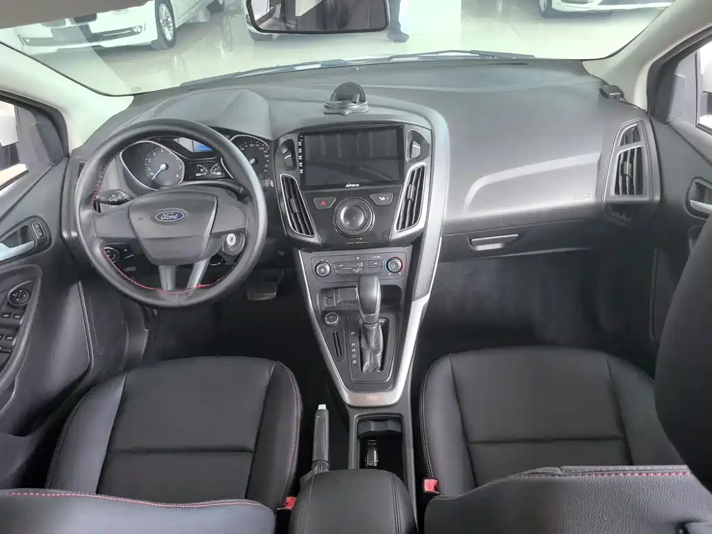 Ford Focus — миниатюра 8
