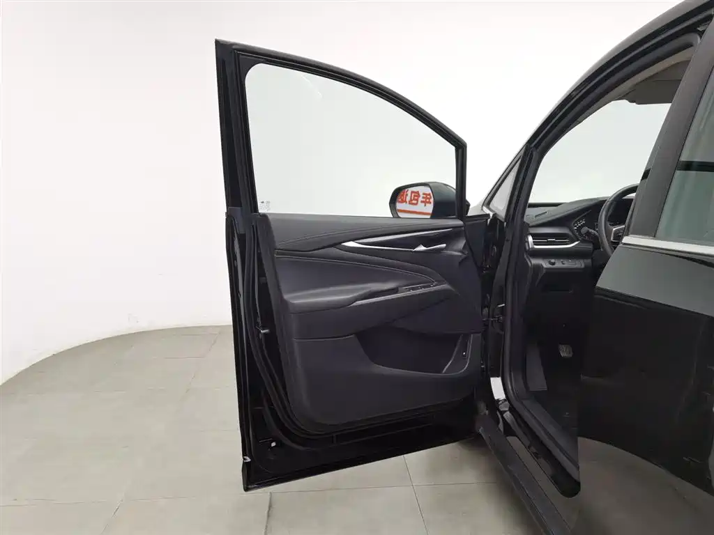 SAIC MAXUS CHASE G50