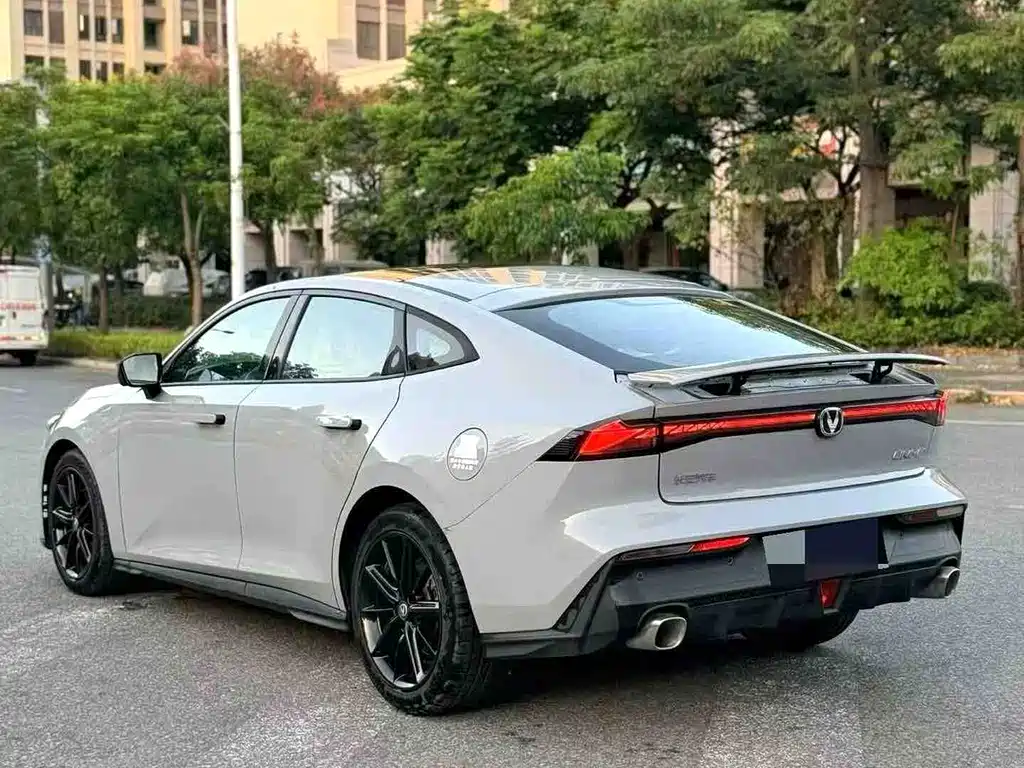 Changan UNI-V — миниатюра 4