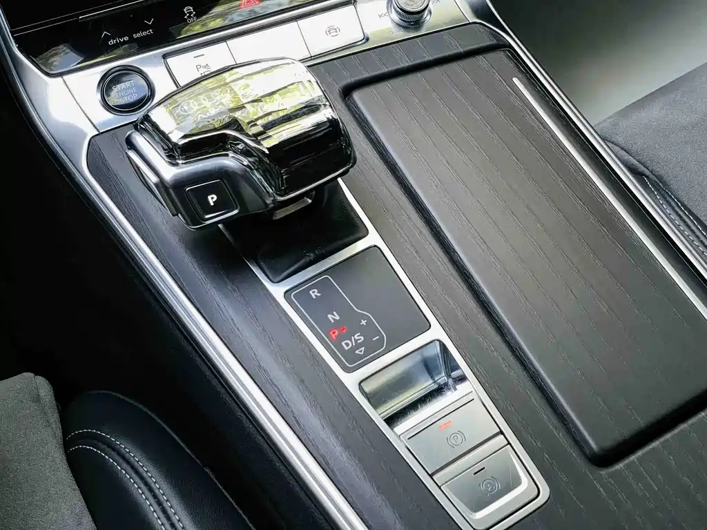 Audi A6L — миниатюра 16
