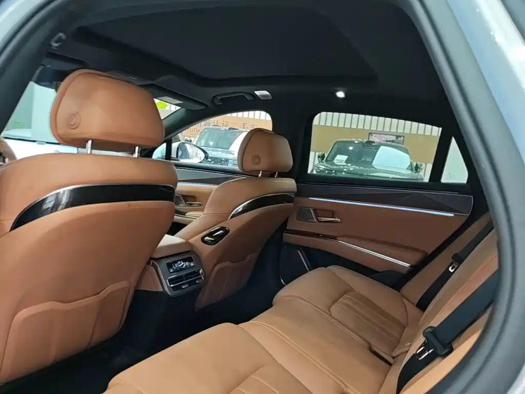 BYD Han L — миниатюра 18