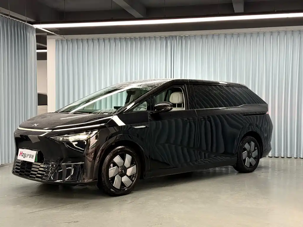 XPeng X9 — миниатюра 4