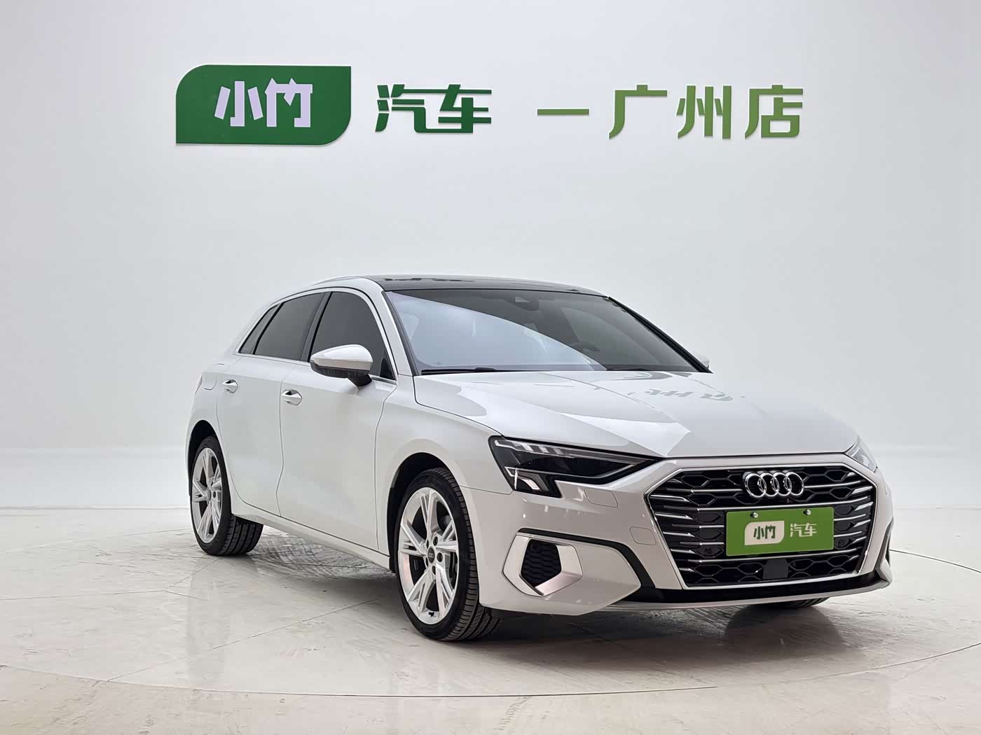 Audi A3 1.4 л 2023 г. Белый, пробег 20000 км