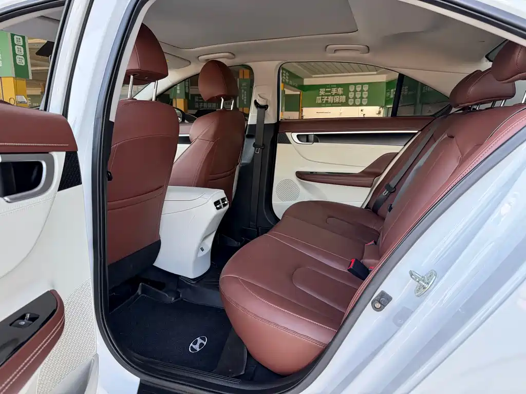 Hyundai Mistra — миниатюра 6