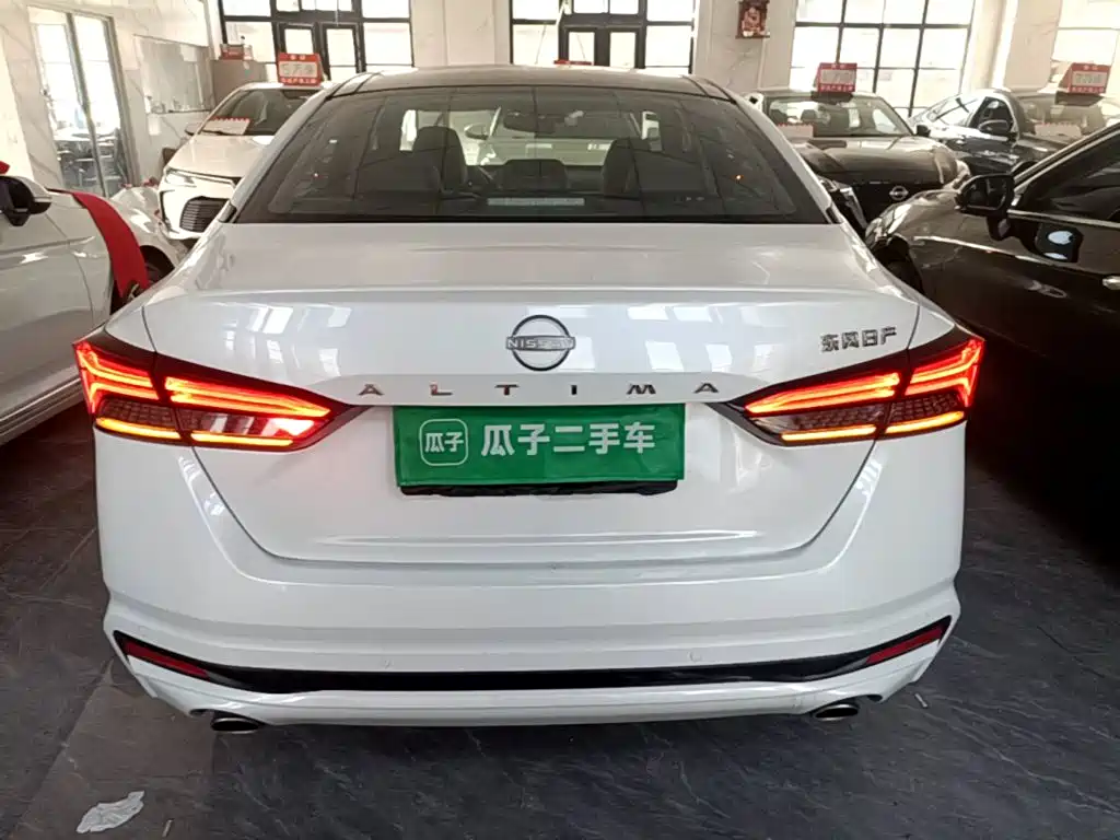 Nissan Teana — миниатюра 6