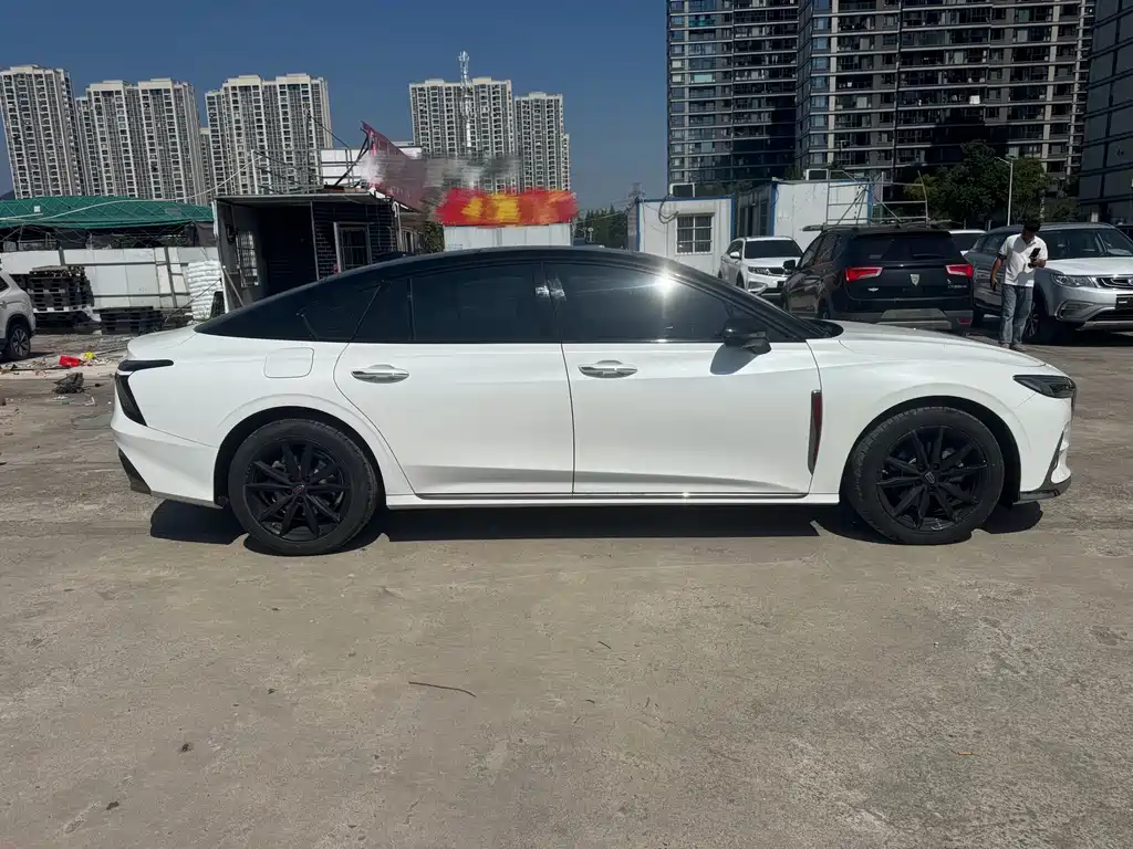 Hongqi Hongqi H6 — миниатюра 2