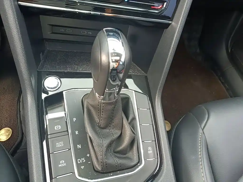 Volkswagen Tharu — миниатюра 14