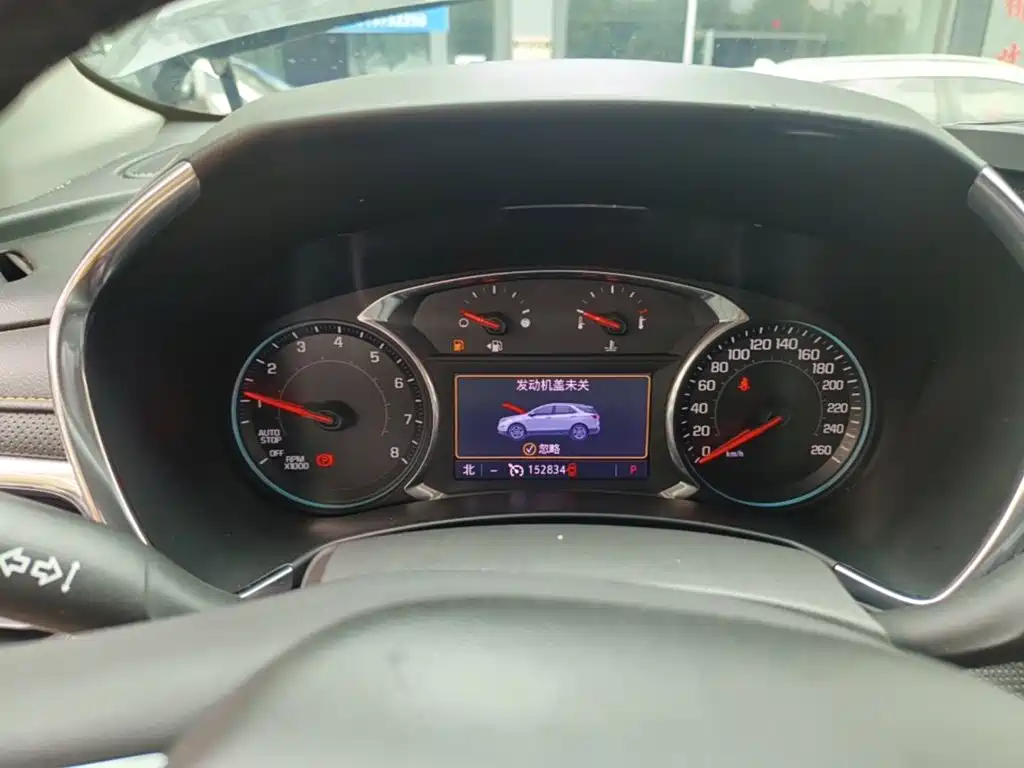 Chevrolet Equinox — миниатюра 12
