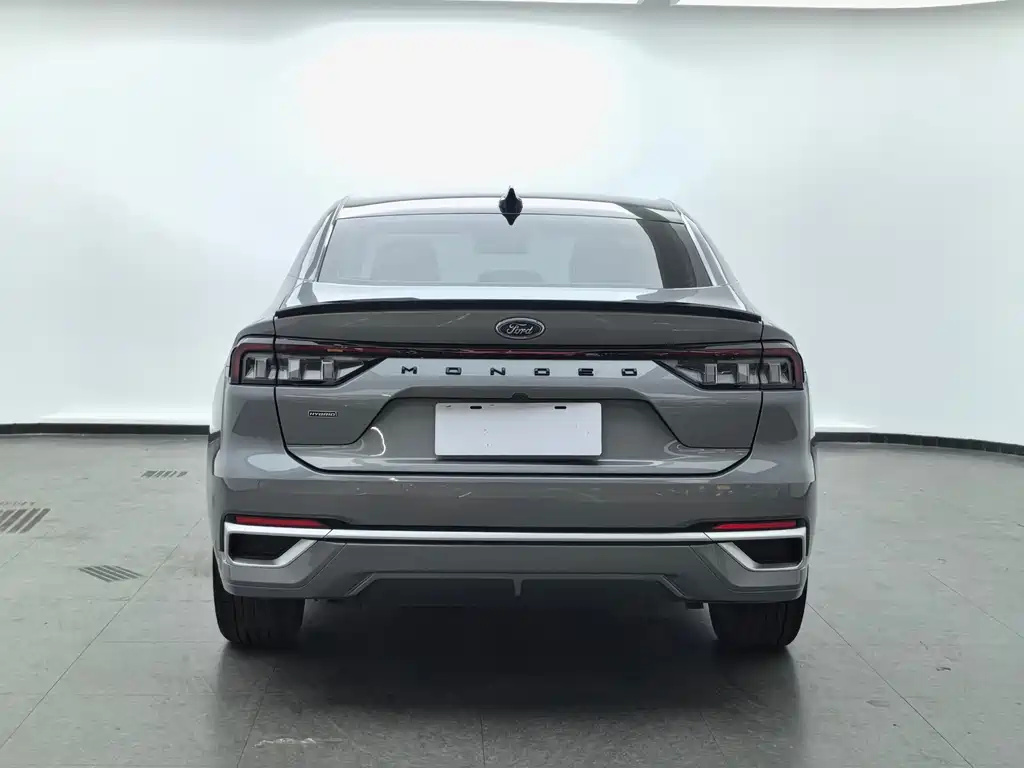 Ford Mondeo — миниатюра 5