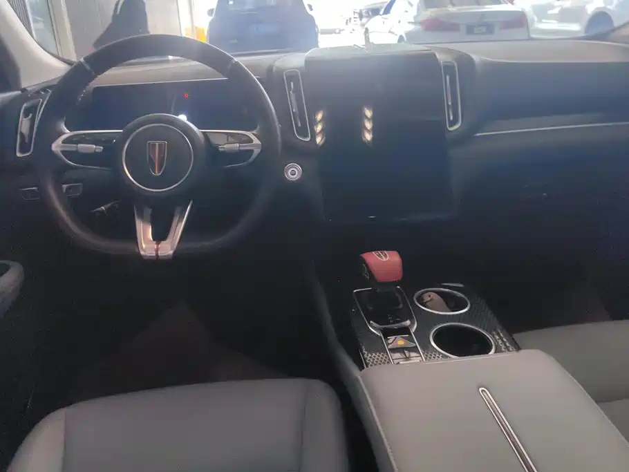 Hongqi Hongqi HS3 PHEV — миниатюра 12
