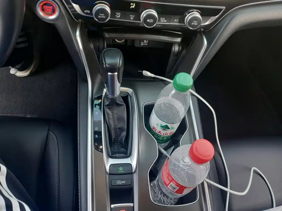 Honda Accord — миниатюра 16