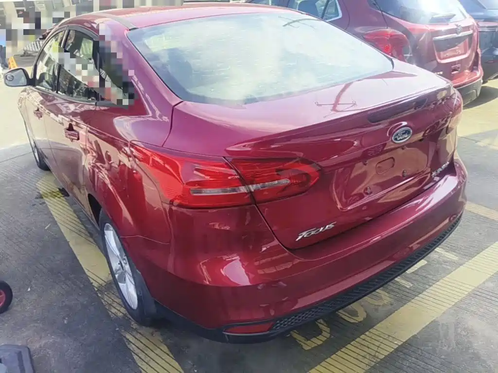 Ford Focus — миниатюра 5
