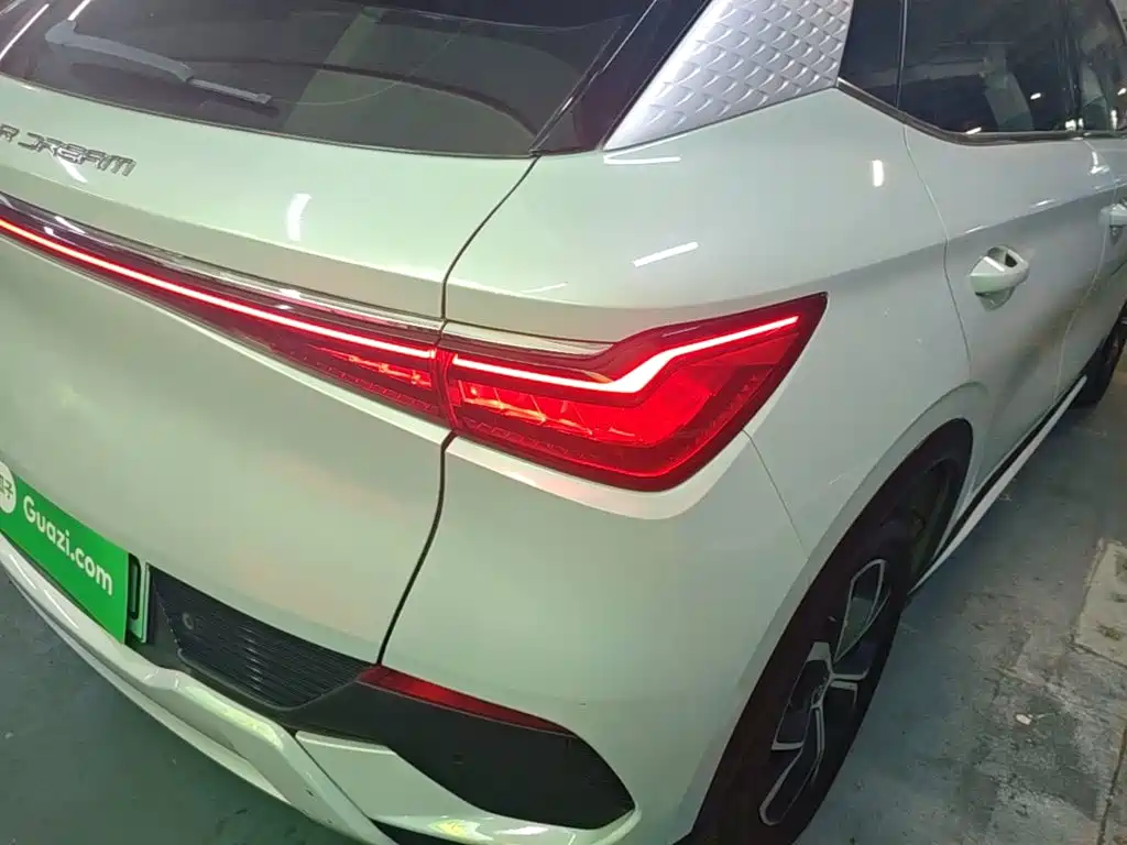 BYD Yuan Plus — миниатюра 8