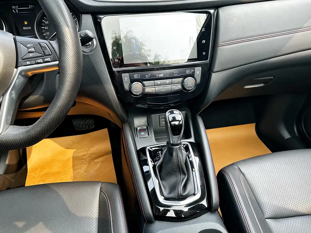 Nissan Qashqai — миниатюра 16