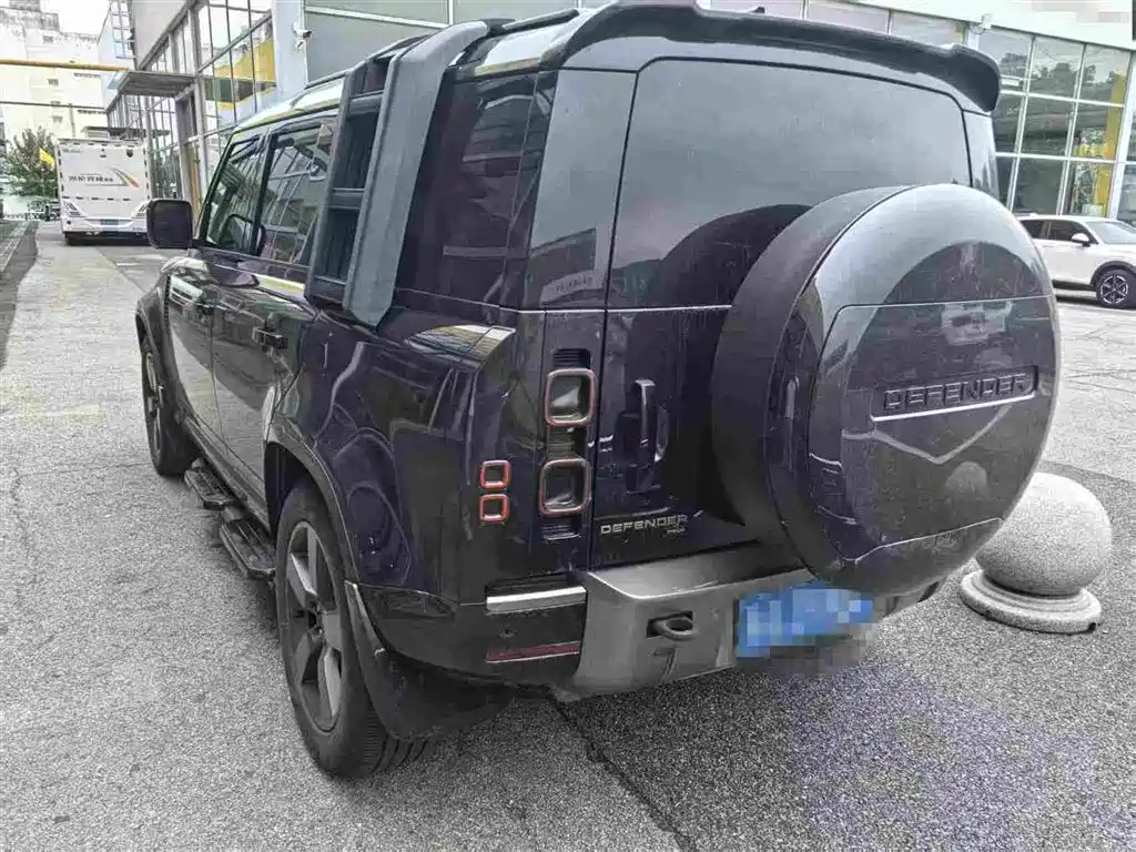 Land Rover Defender — миниатюра 3