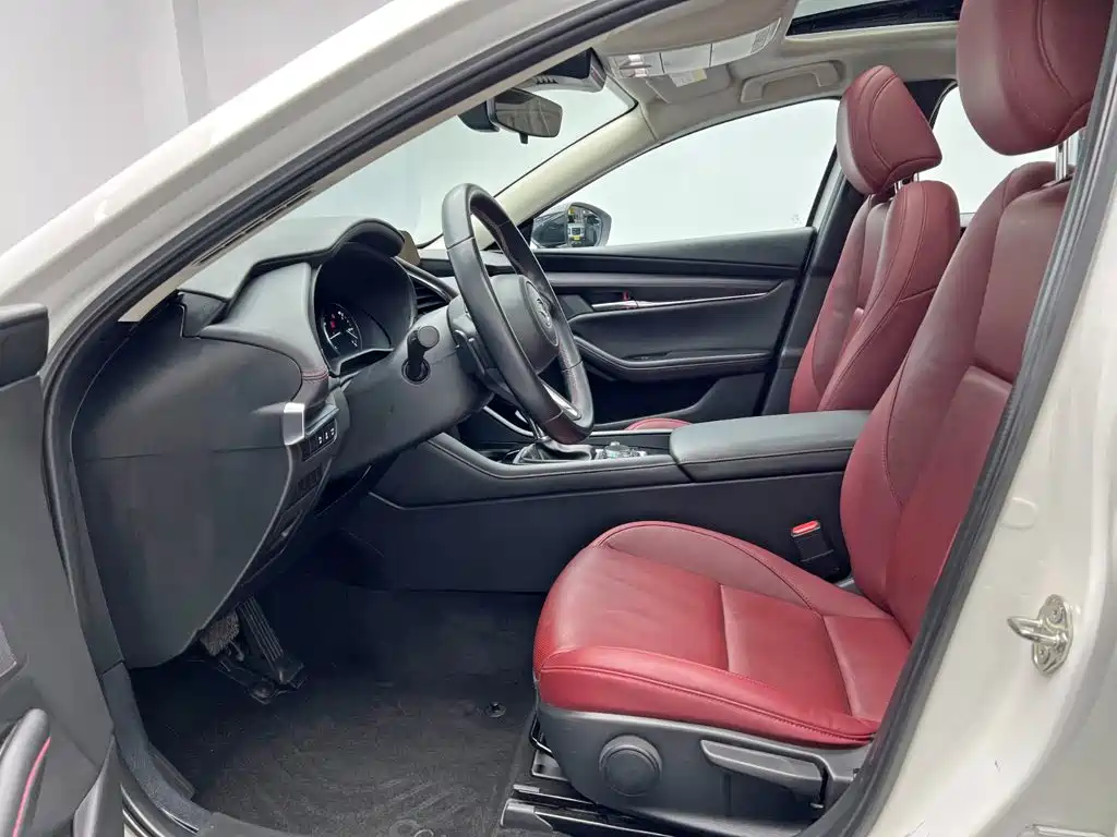 Mazda 3 Axela — миниатюра 14