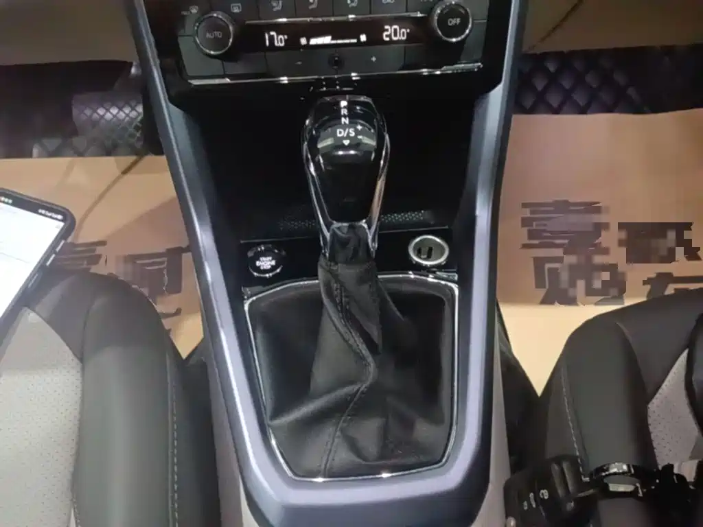 Volkswagen T-Cross — миниатюра 14