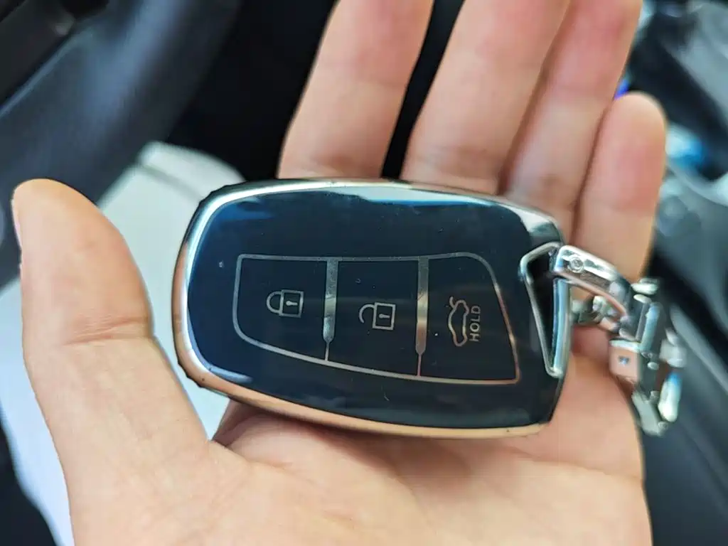Hyundai Santa Fe — миниатюра 9