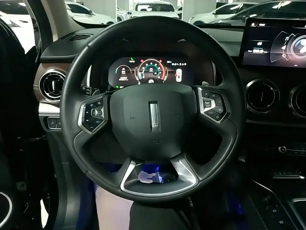 Wey Wey VV6 — миниатюра 11