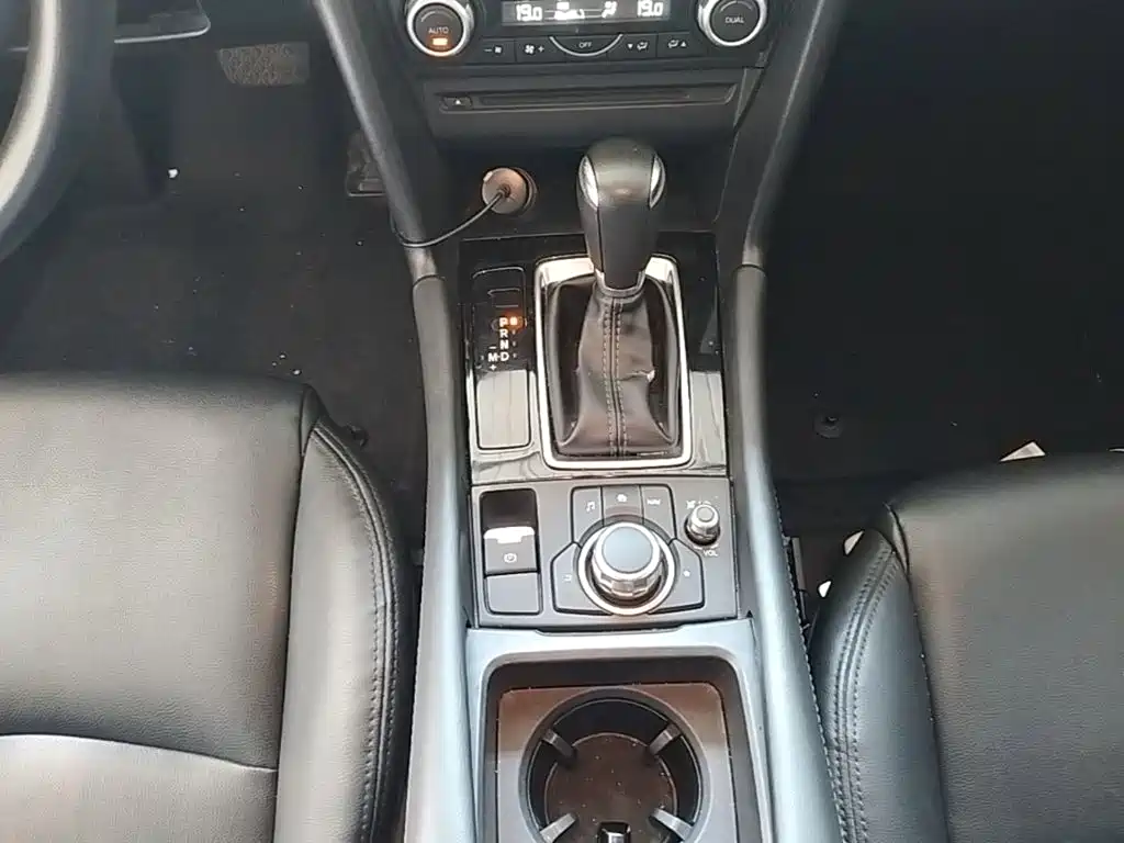 Mazda 3 Axela — миниатюра 14